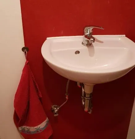 Habitación en casa particular Zentral U Gemuetlich Ueber Den Daechern Von *